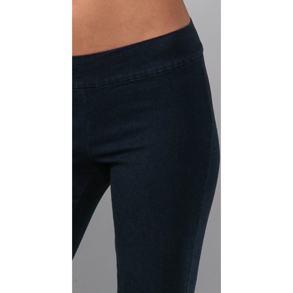 JUICY COUTURE Capris - Picture 6 of 16